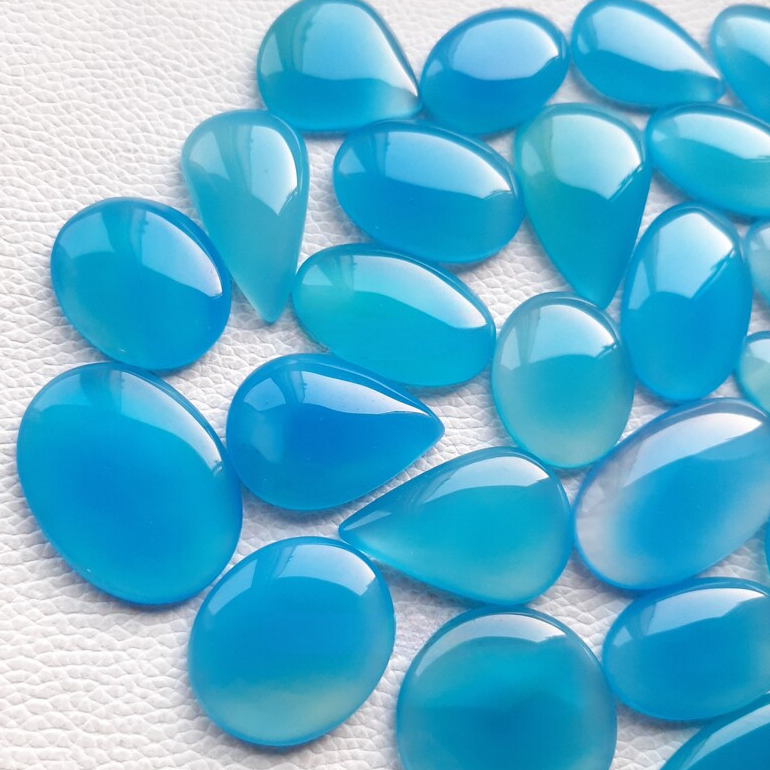 CHALCEDONY QUARTZ, Wholesale Cabochon Lot By Weight With Different Shapes And Sizes Used For Jewelry Making (Natural)