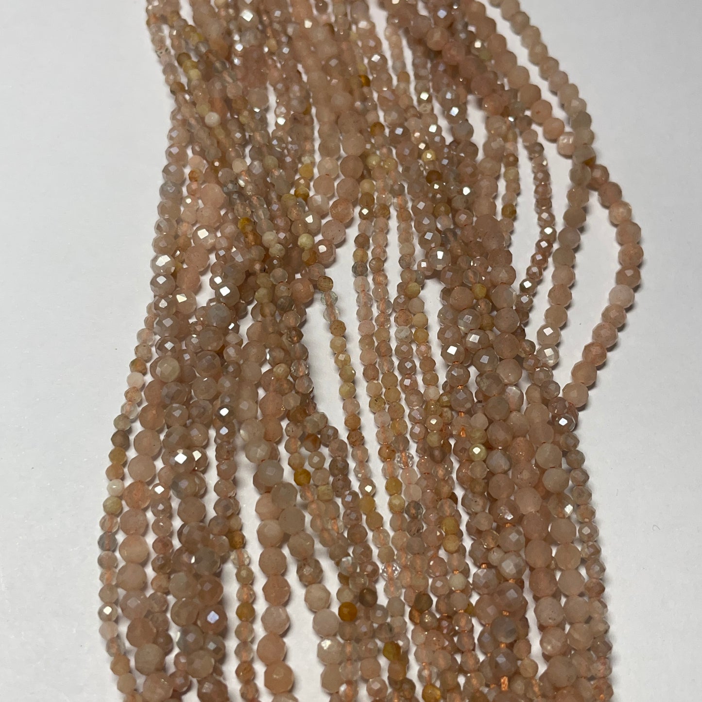 Natural Moonstone Round Cut Beads (Natural)