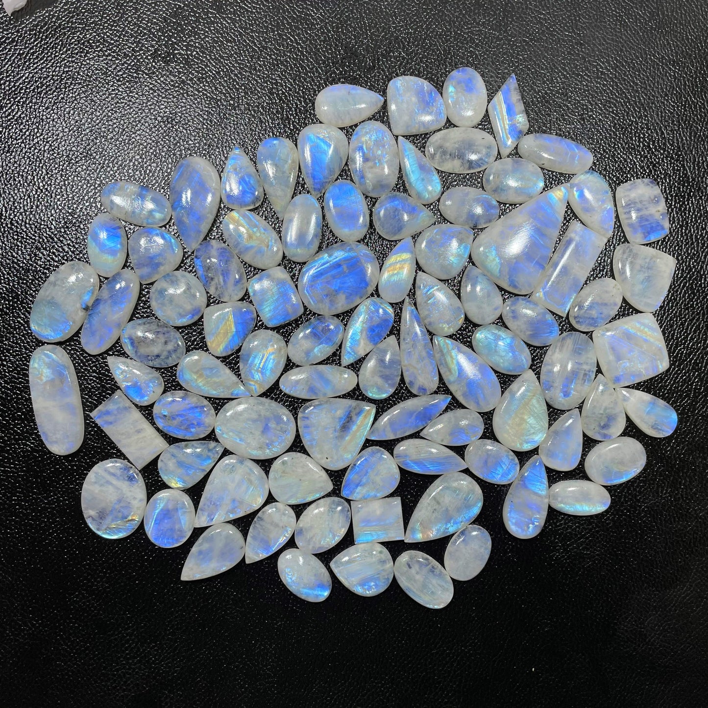 Natural Rainbow Moonstone Cabochon (Natural)