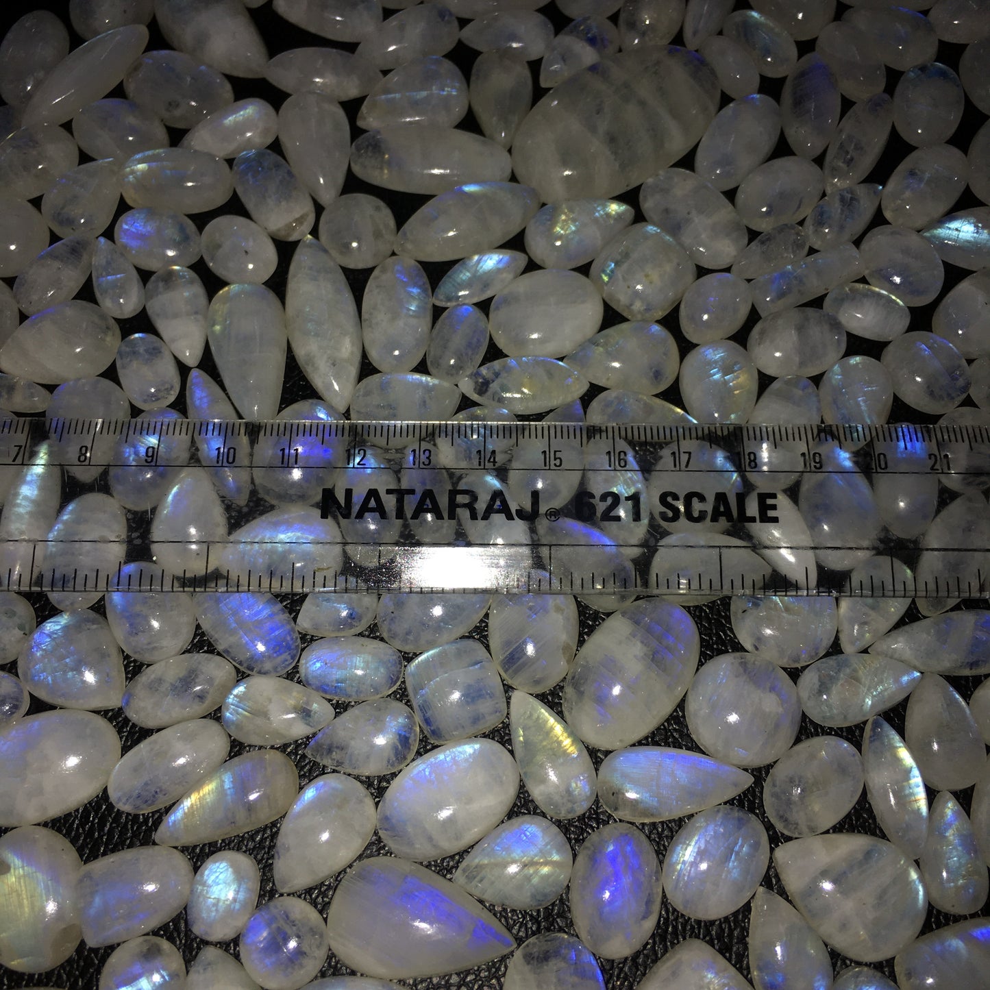 Natural Rainbow Moonstone Cabochon (Natural)