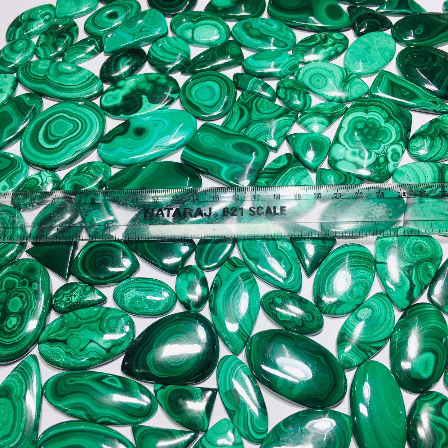 Natural Malachite Cabochon (Natural)