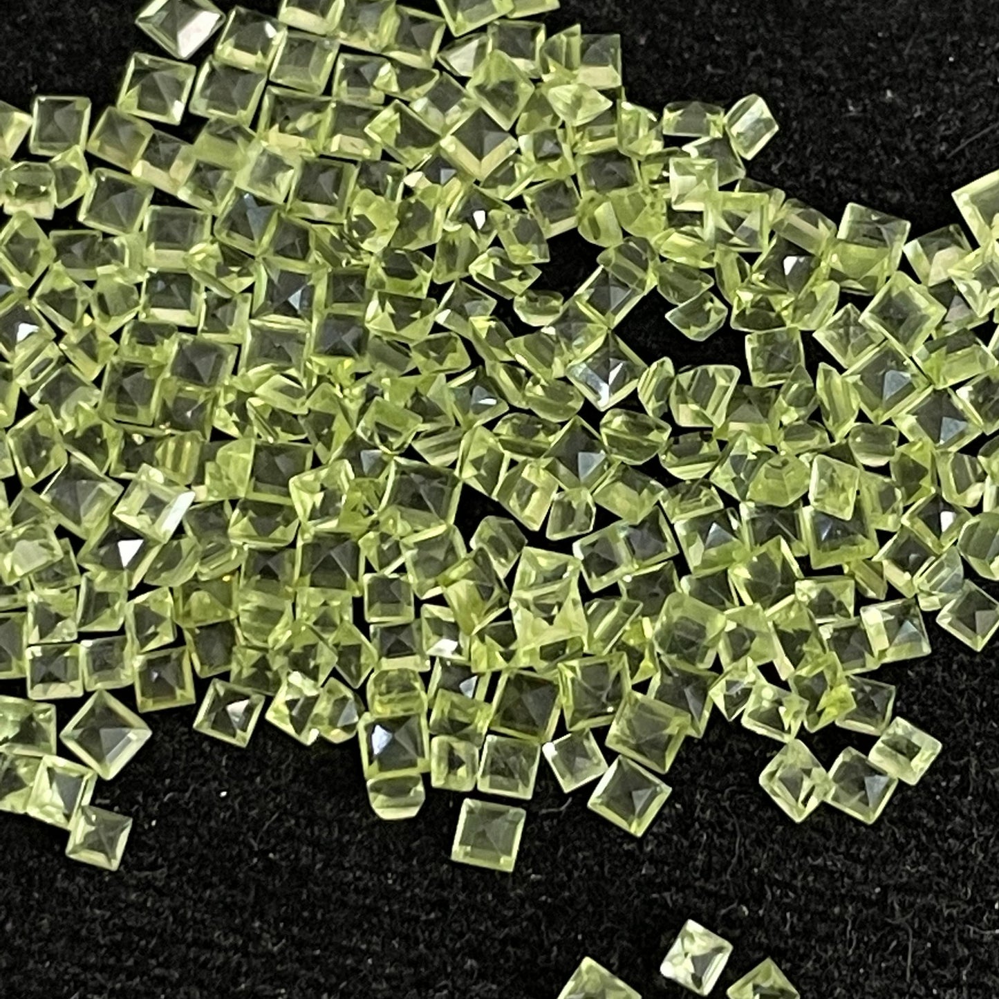 Natural Peridot 2-2.5mm Square Faceted Gemstone (Natural)