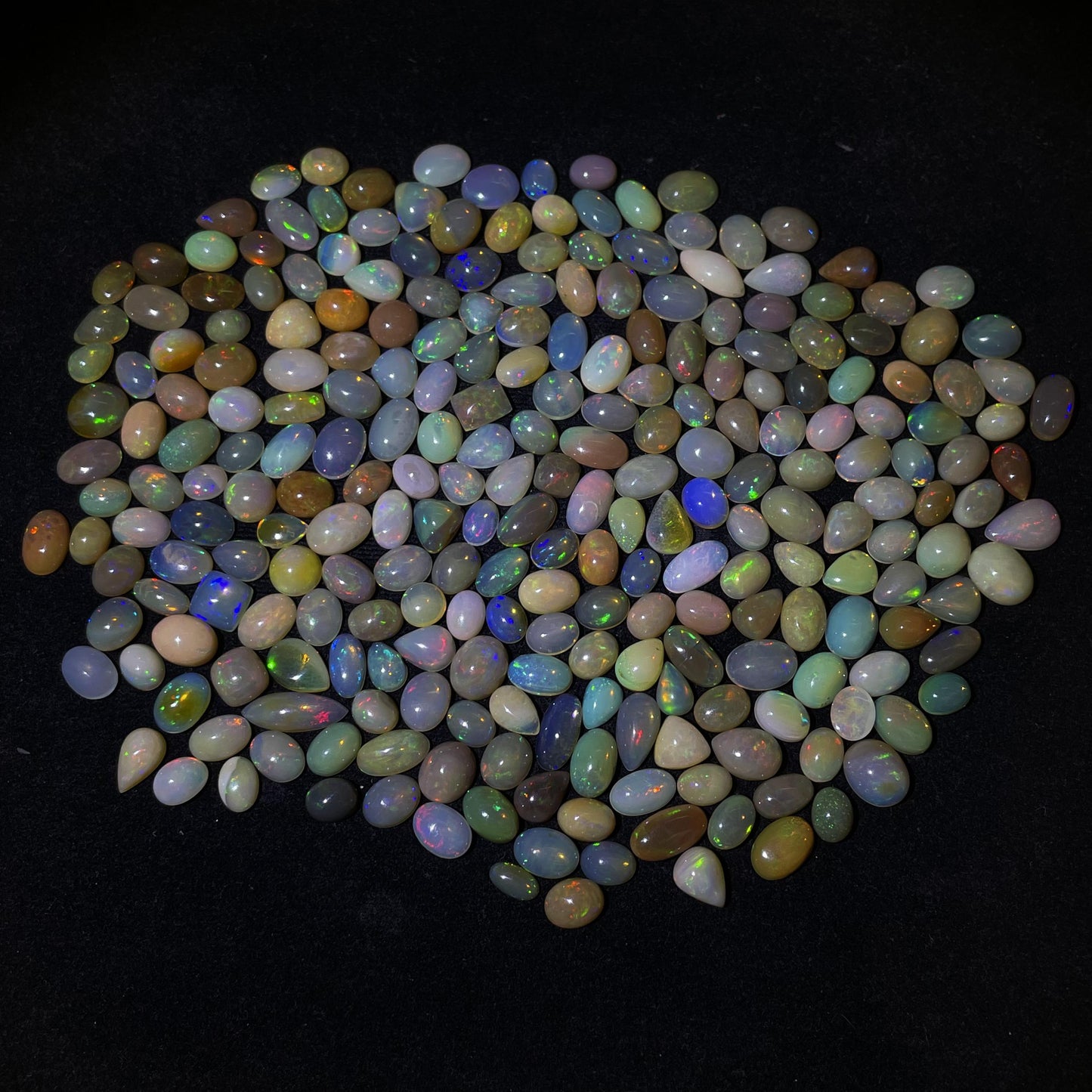 Natural Ethiopian Opal Cabochon: Nice Beauty in 1.2 cts