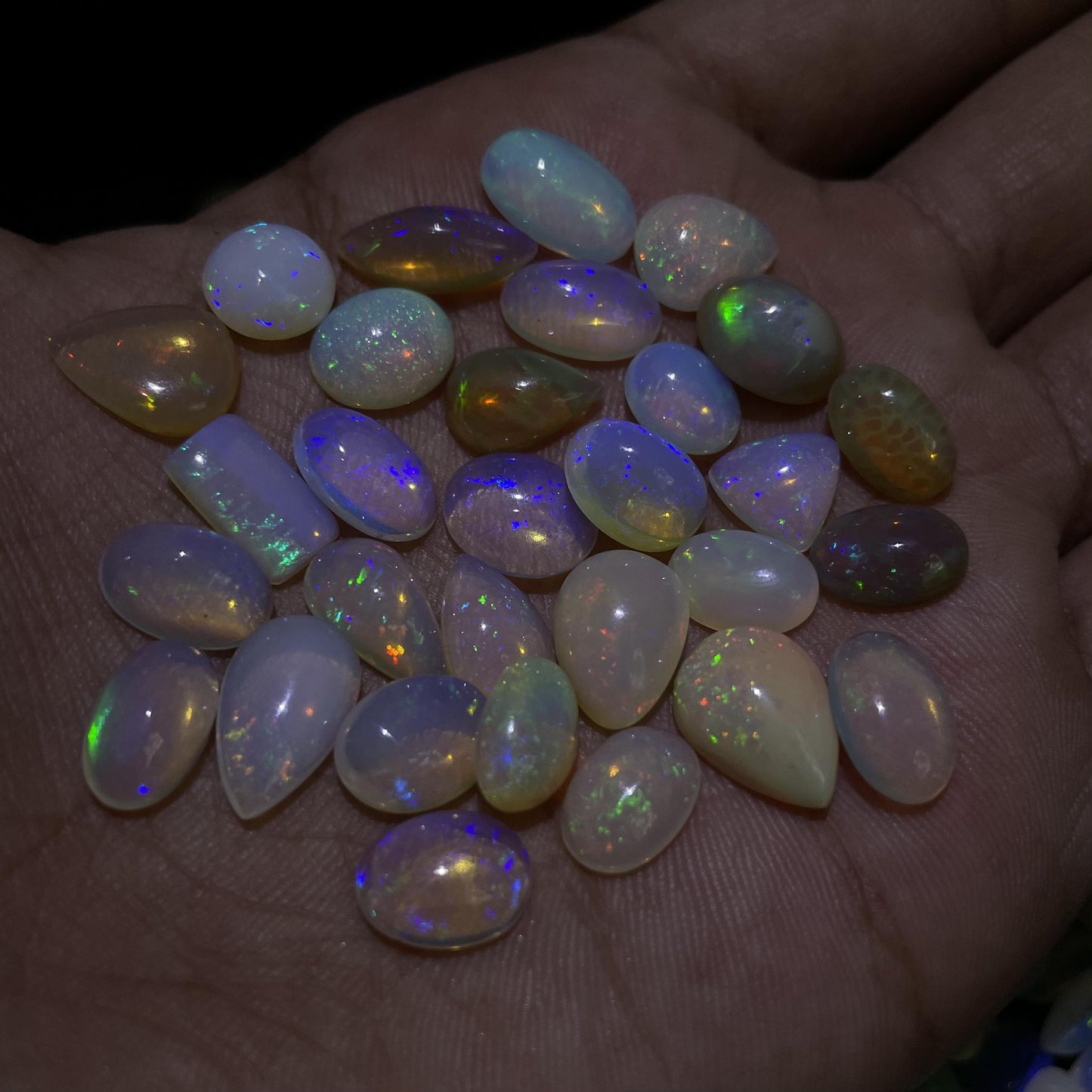 Glowing Beauty: Exquisite Natural Ethiopian Opal Cabochon - Average Size 1.9 cts