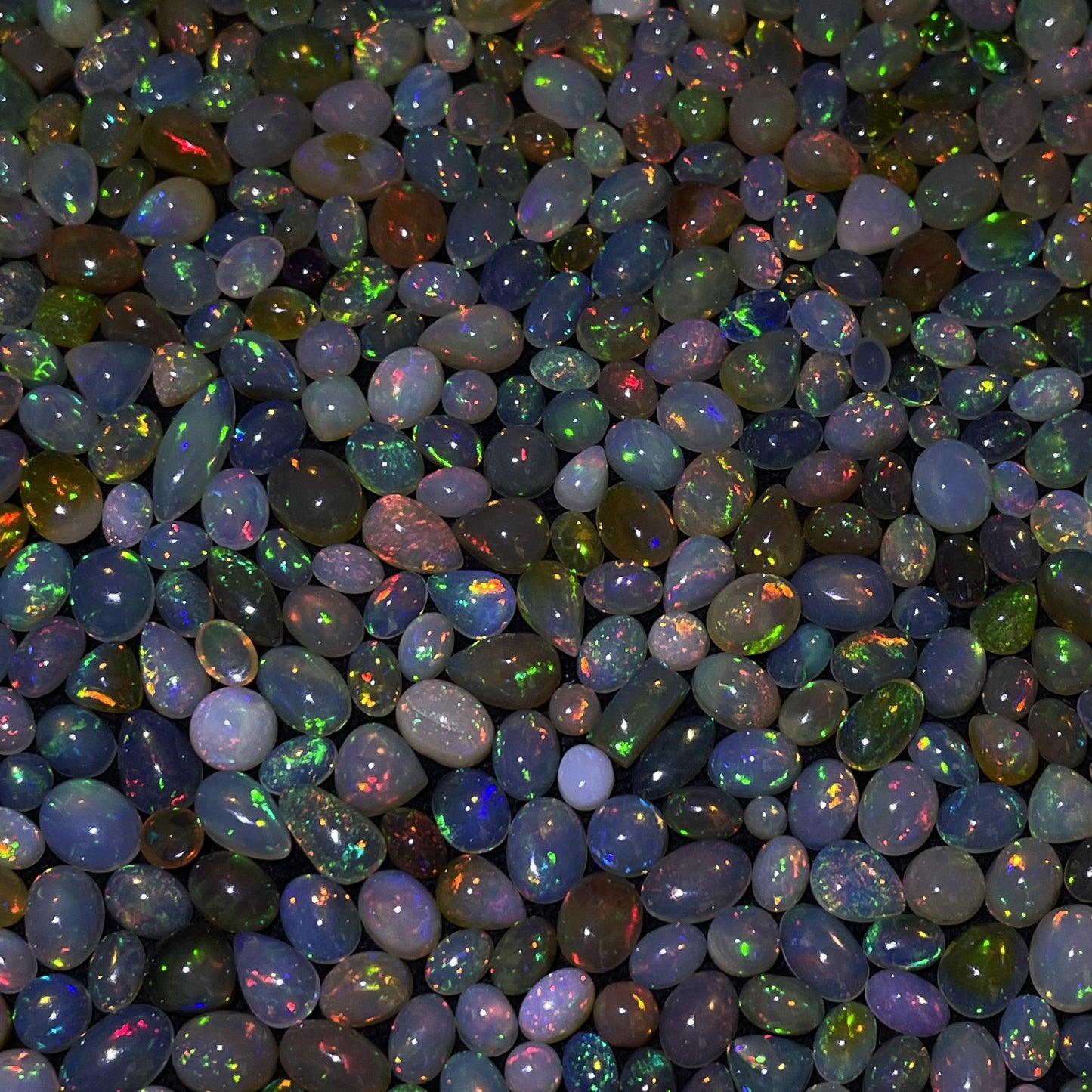 Exquisite Natural Ethiopian Opal Cabochon: Stunning 0.4 cts of Natural Beauty