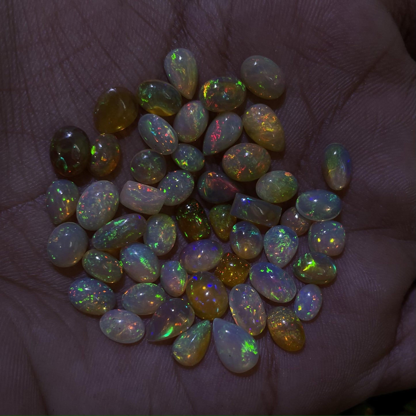 Exquisite Natural Ethiopian Opal Cabochon: Stunning 0.4 cts of Natural Beauty