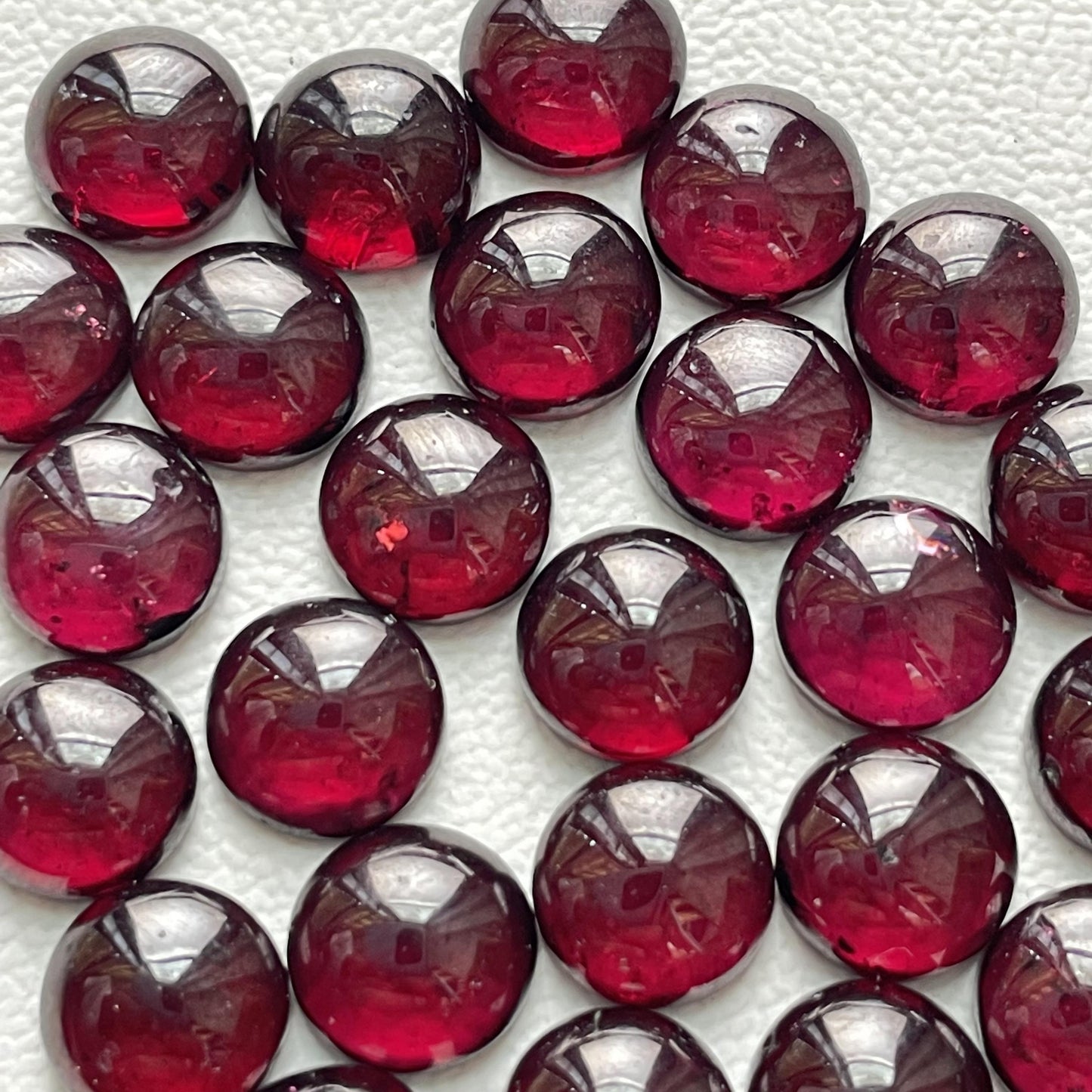 Natural Red Garnet Cabochon (Natural)