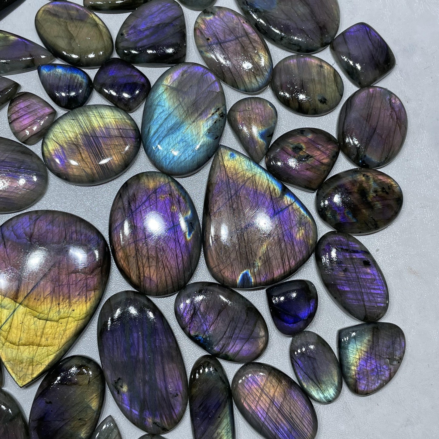 Natural Labradorite Purple Fire Cabochon (Natural)