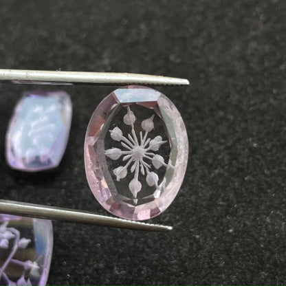 Exquisite Purple Amethyst Carving: A Captivating Display of Beauty (Natural)
