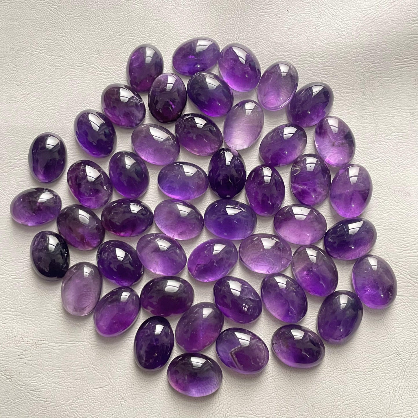 Natural Purple Amethyst 15x20 mm Oval Cabochon (Natural)