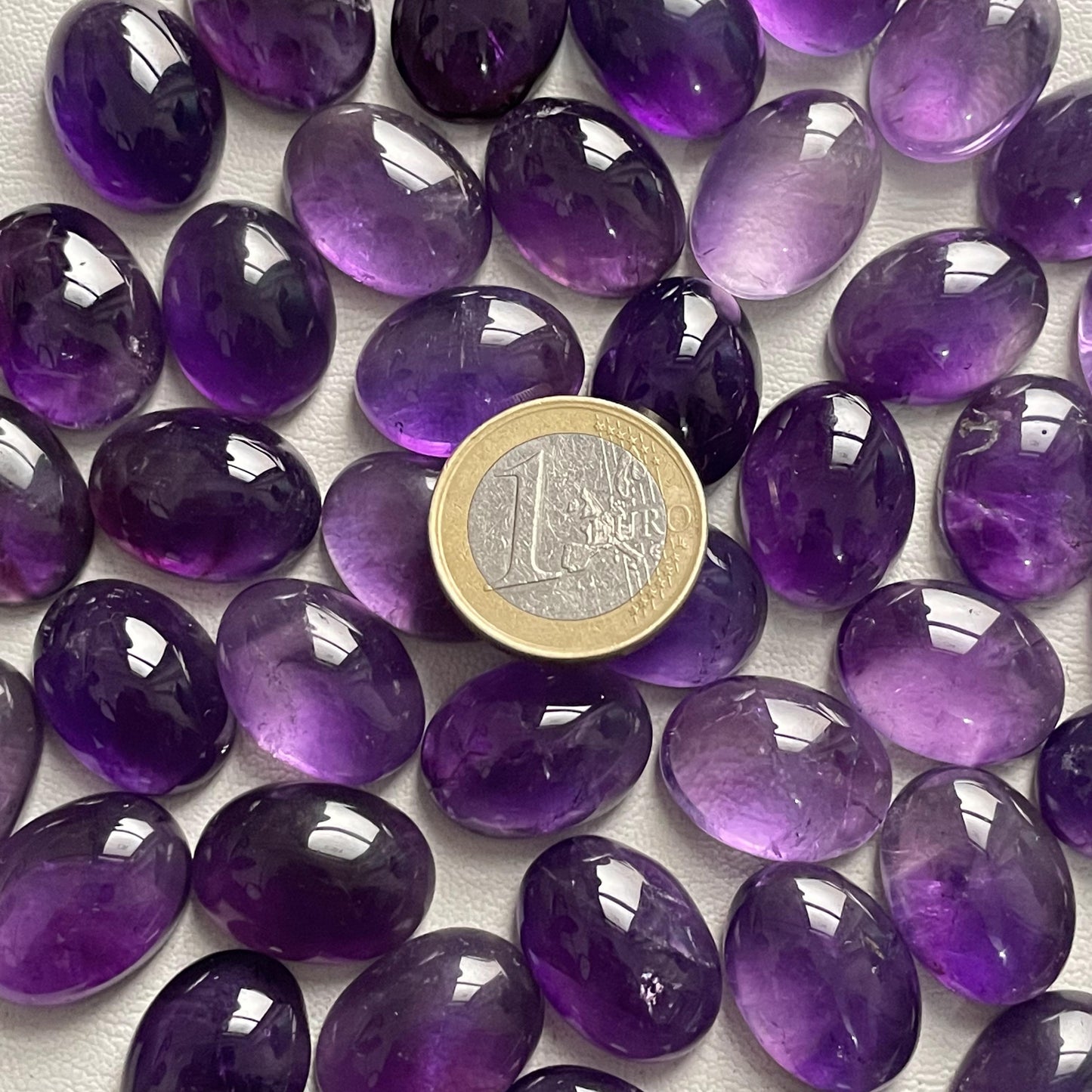 Natural Purple Amethyst 15x20 mm Oval Cabochon (Natural)