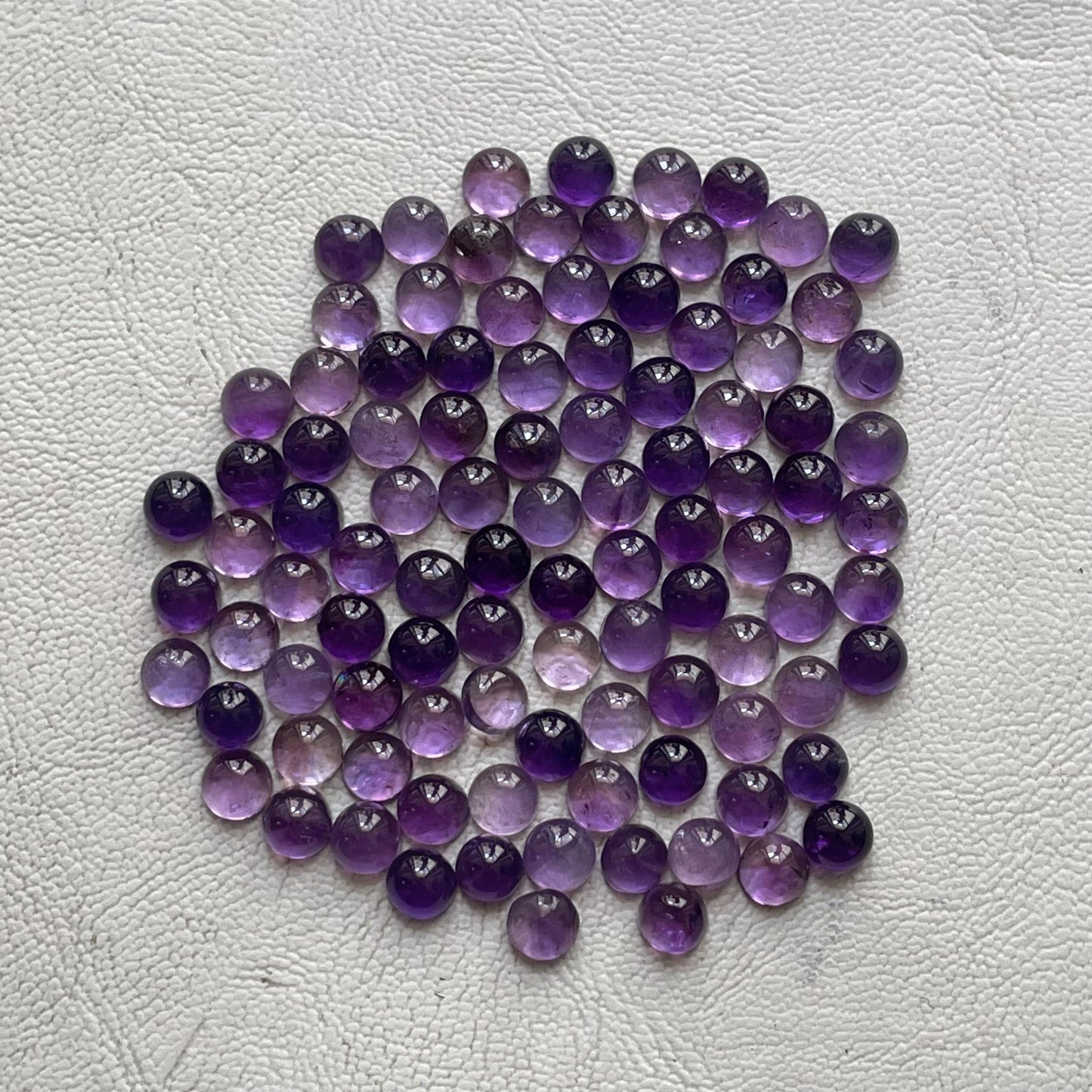 Beautiful Purple Amethyst 5 mm Round Cabochon (Natural)