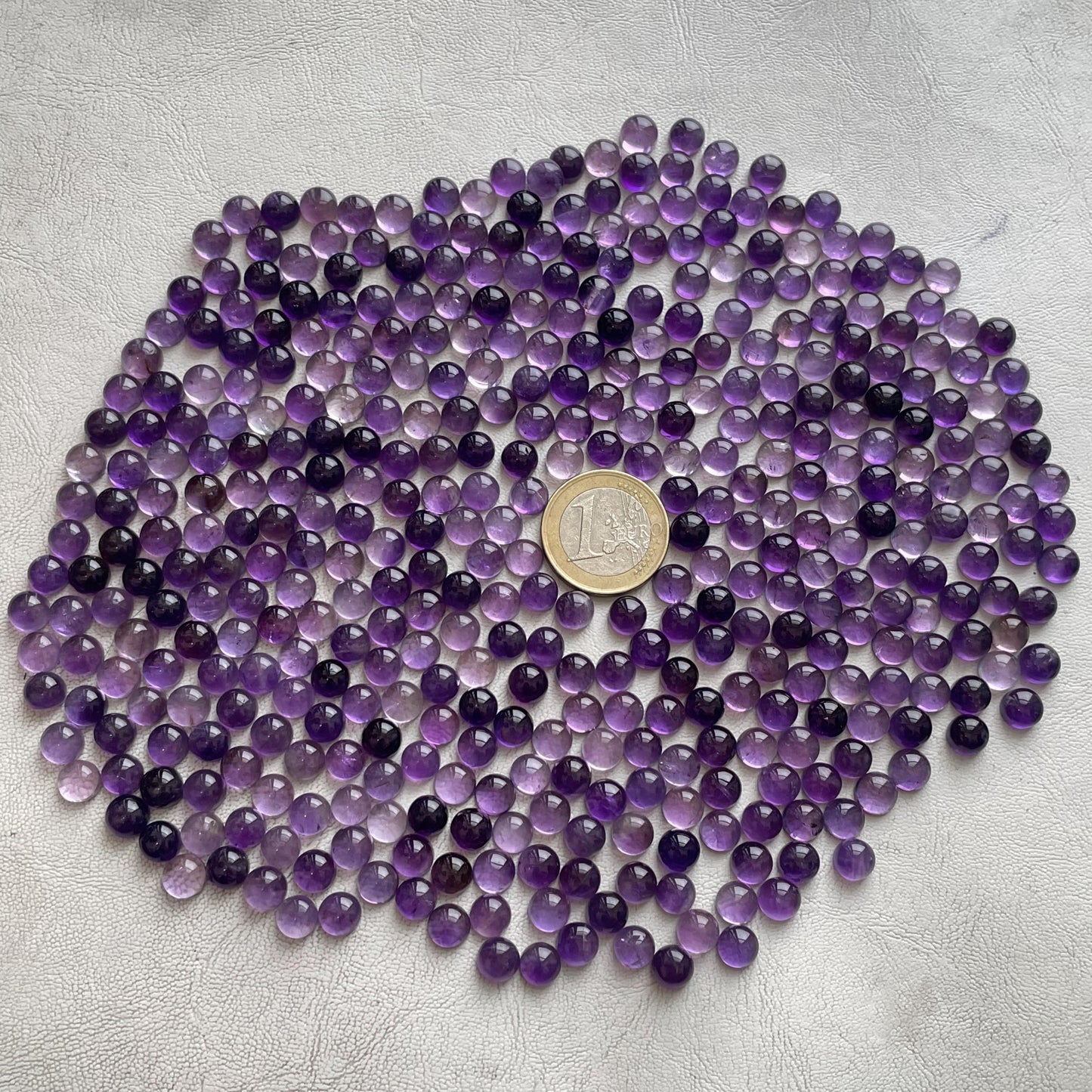 Natural Purple Amethyst 7 mm Round Cabochon  (Natural)