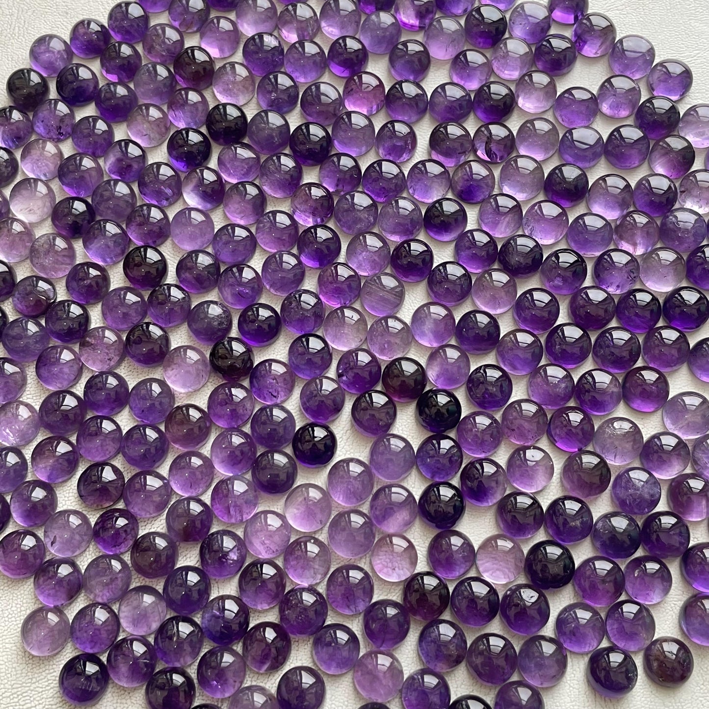 Natural Purple Amethyst 10 mm Round Cabochon (Natural)