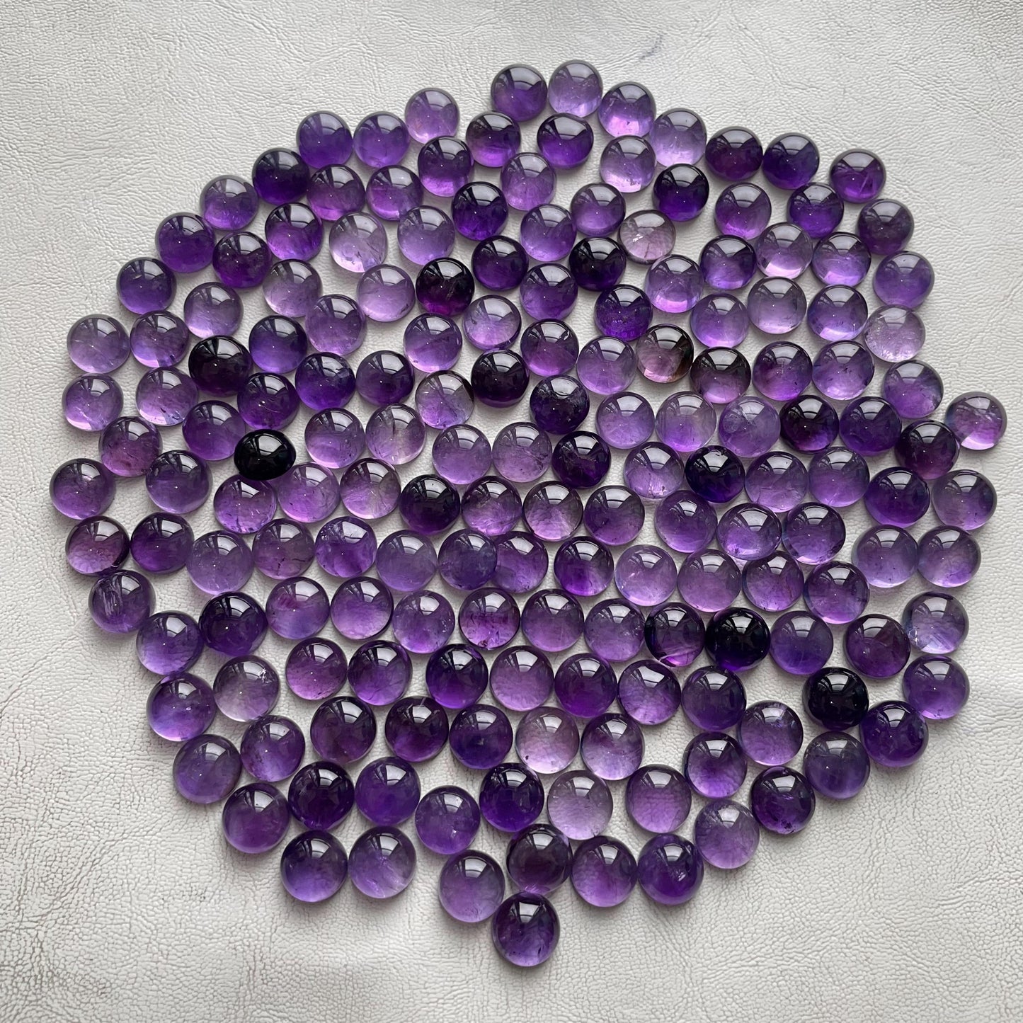 Beautiful Purple Amethyst 11 mm Round Cabochon (Natural)