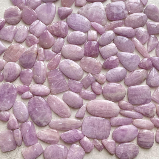 Top Quality of Natural Kunzite cabochon
