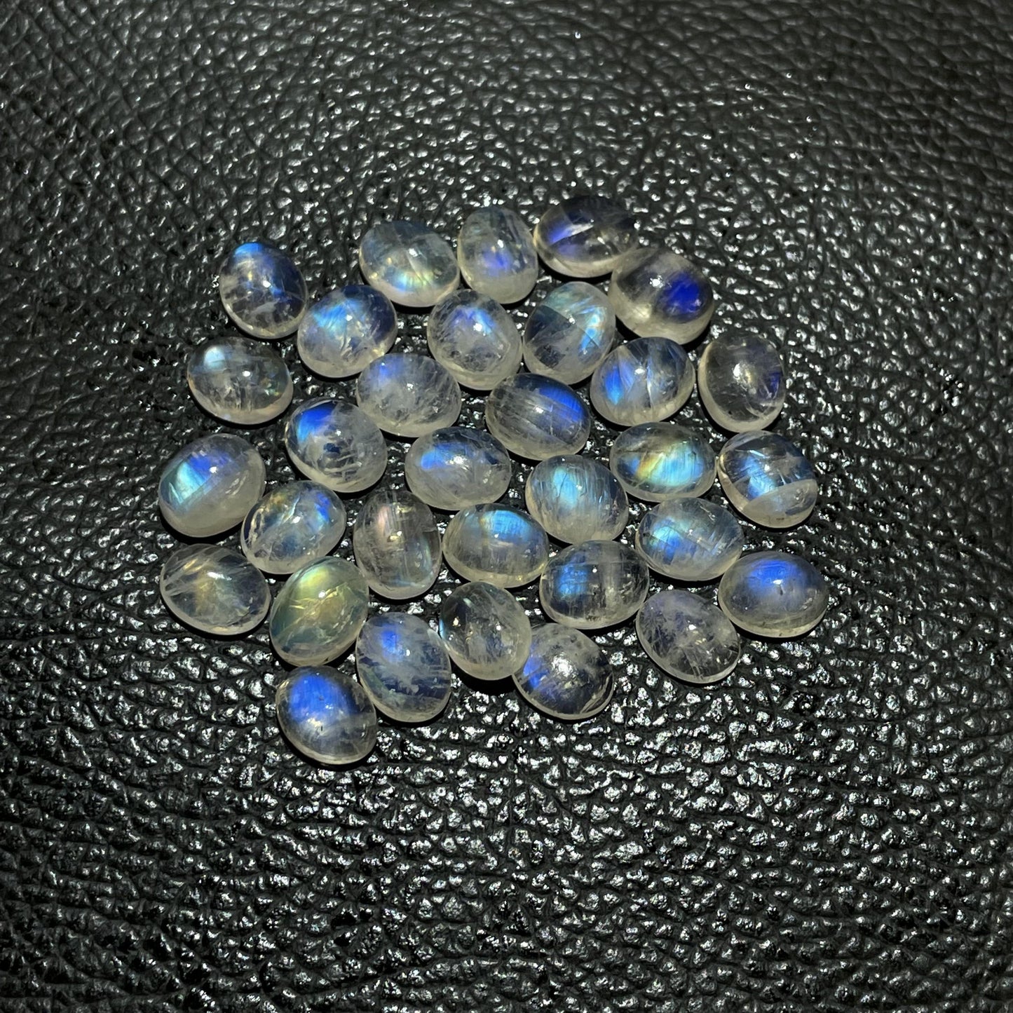 Natural Rainbow Moonstone 7x9 mm Oval Cabochon (Natural)