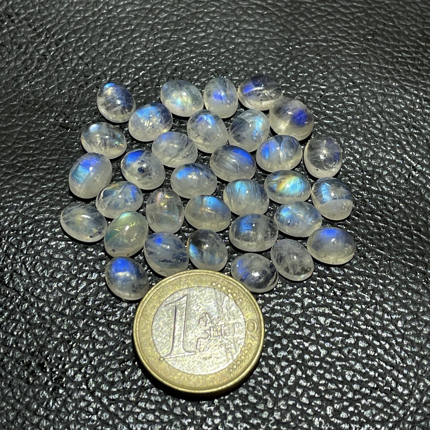 Natural Rainbow Moonstone 7x9 mm Oval Cabochon (Natural)