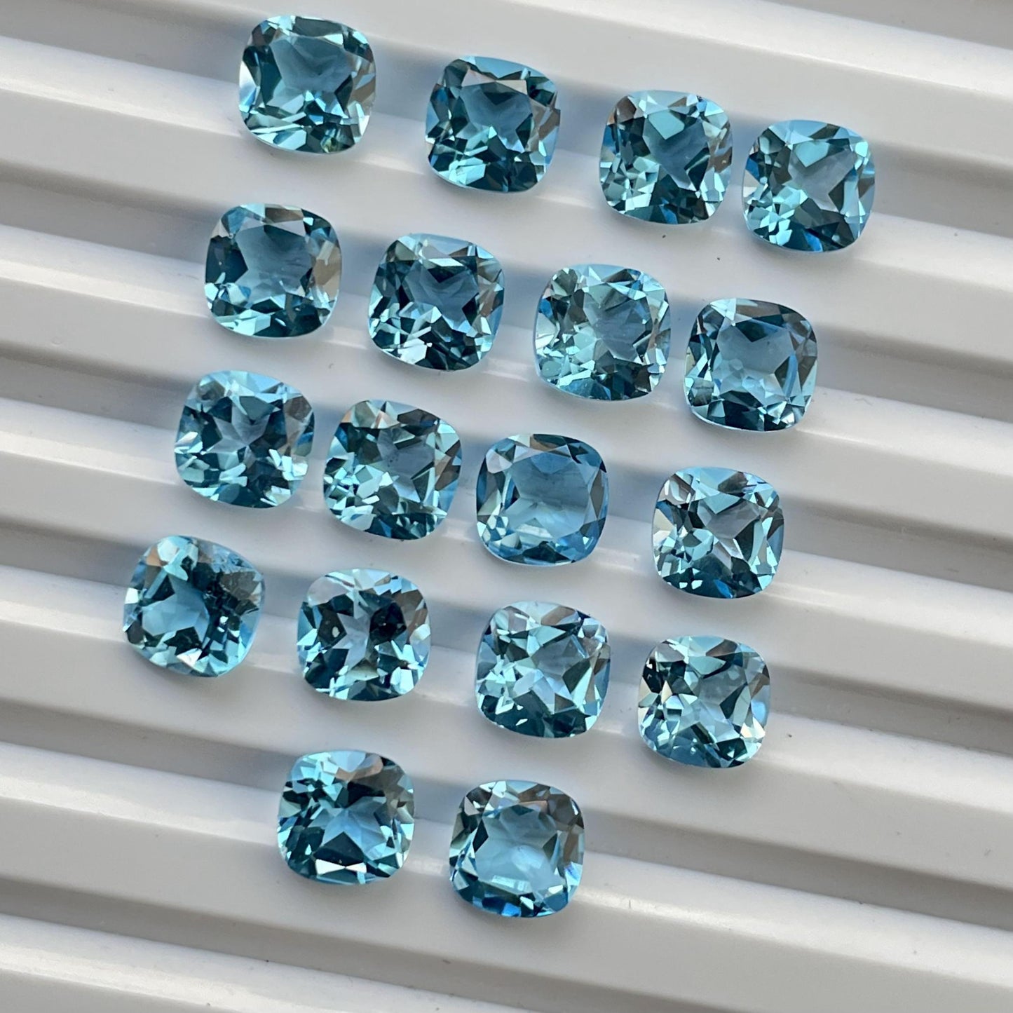 Natural Swiss Blue topaz Faceted Nice Quality (6 mm) Cushion Shape (Natural)