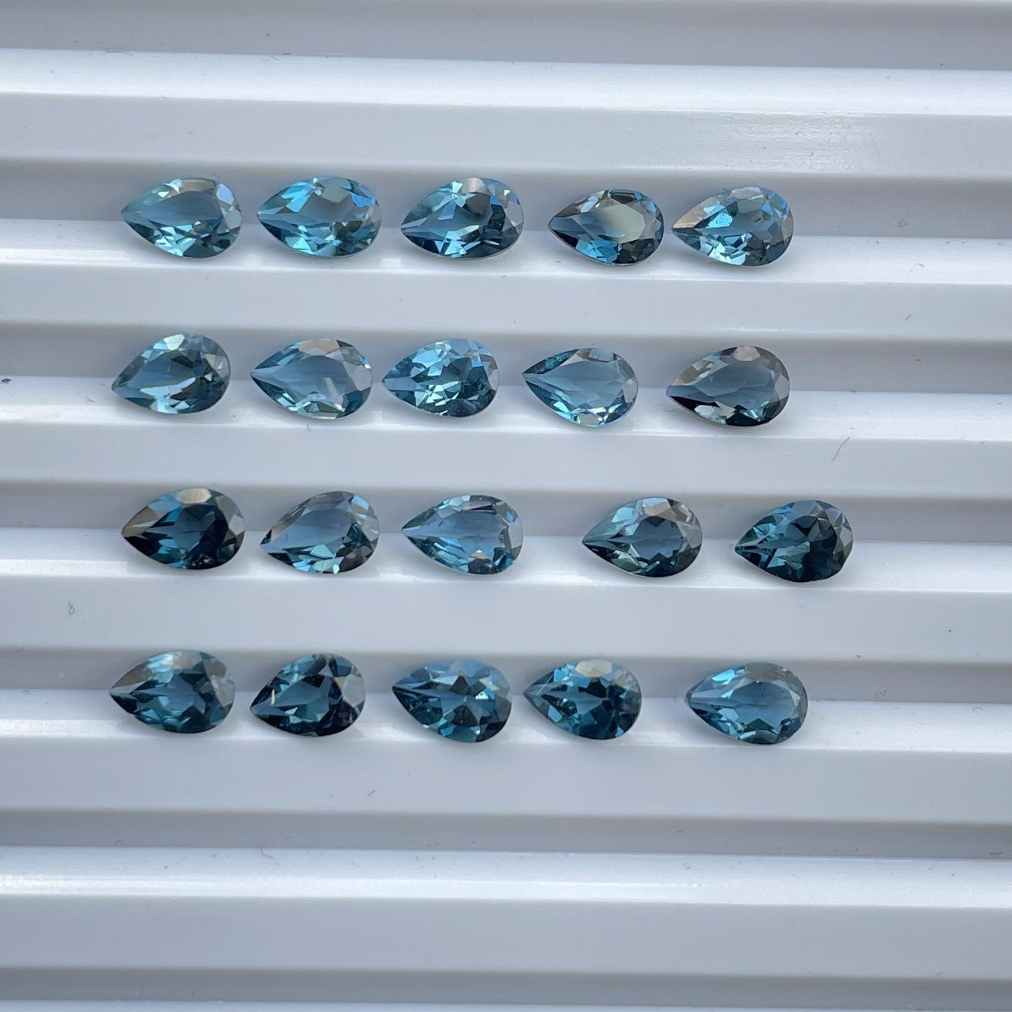 Natural London Blue Topaz Pear Faceted 6x4 mm Pear (Natural)