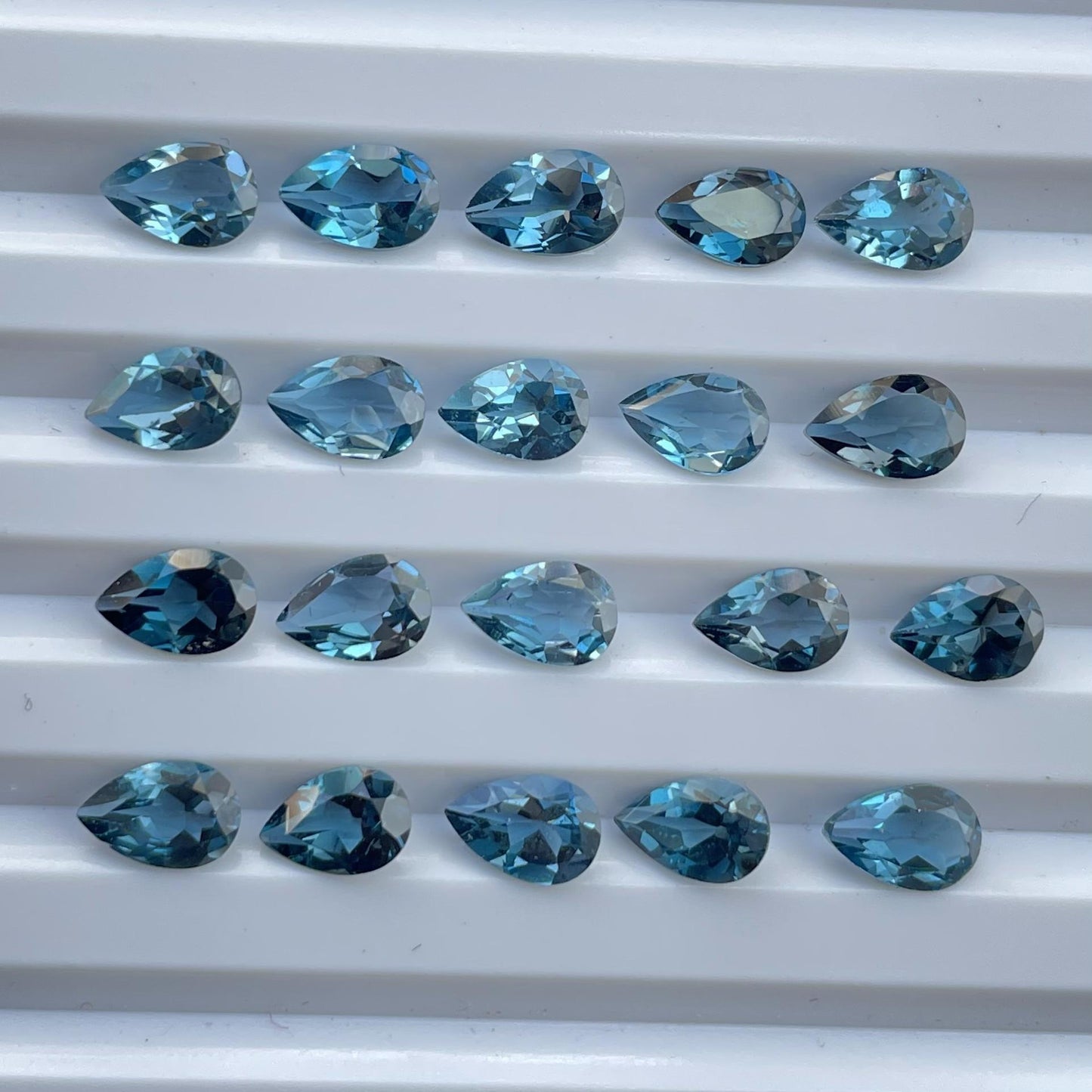 Natural London Blue Topaz Pear Faceted 6x4 mm Pear (Natural)