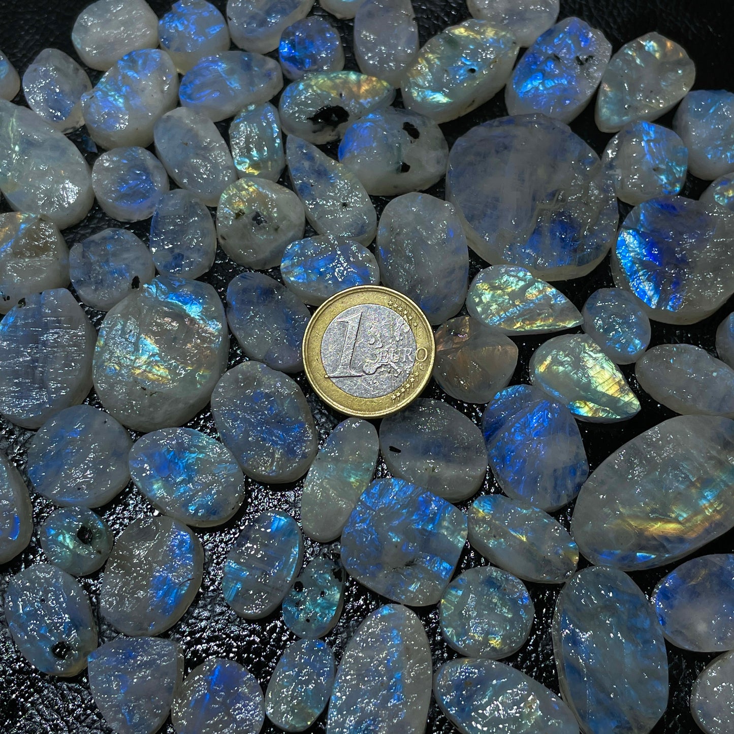 Natural Rainbow Moonstone Druzy Cabochon (Natural)