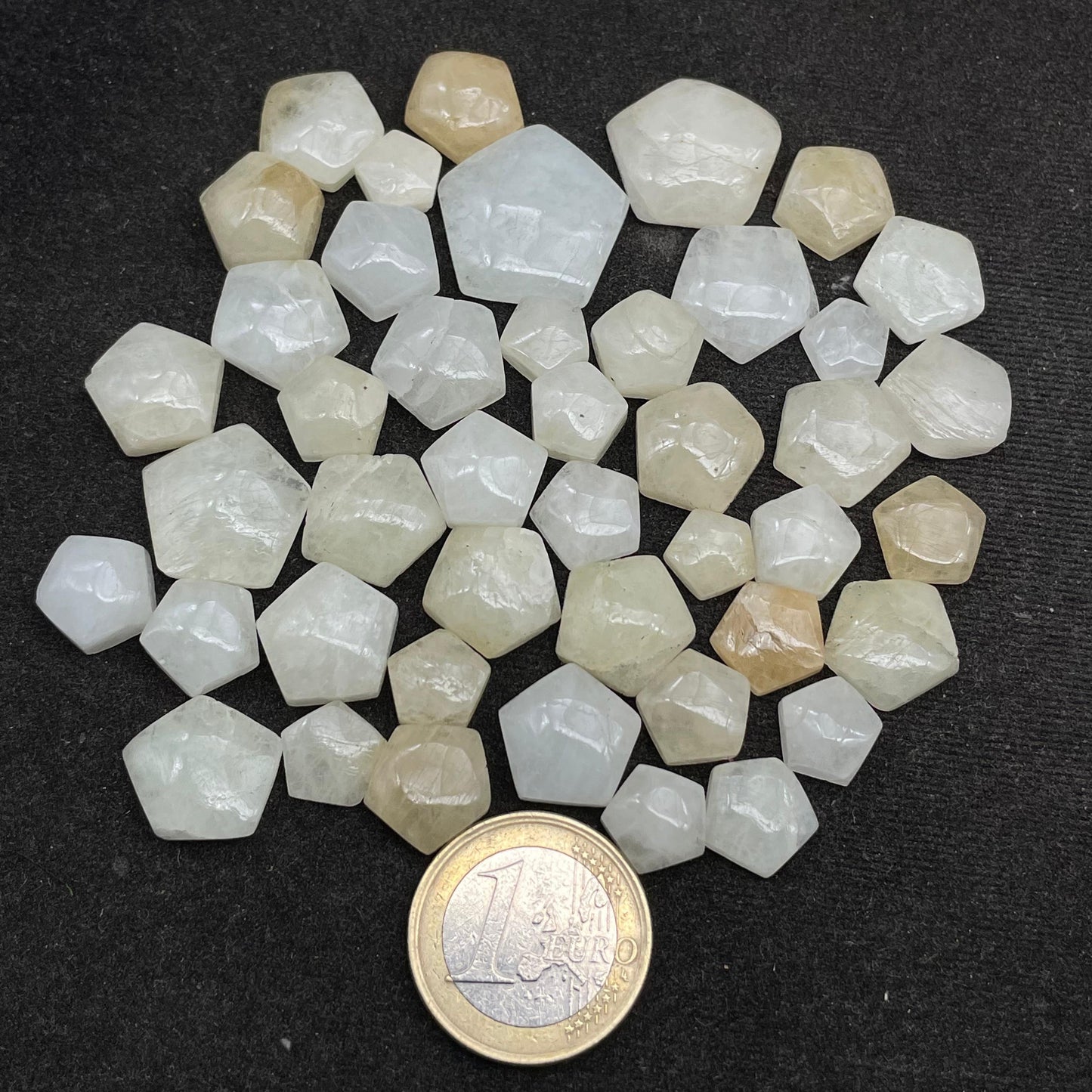 Natural White Aquamarine Hexagon Shape Cabochon (Natural)