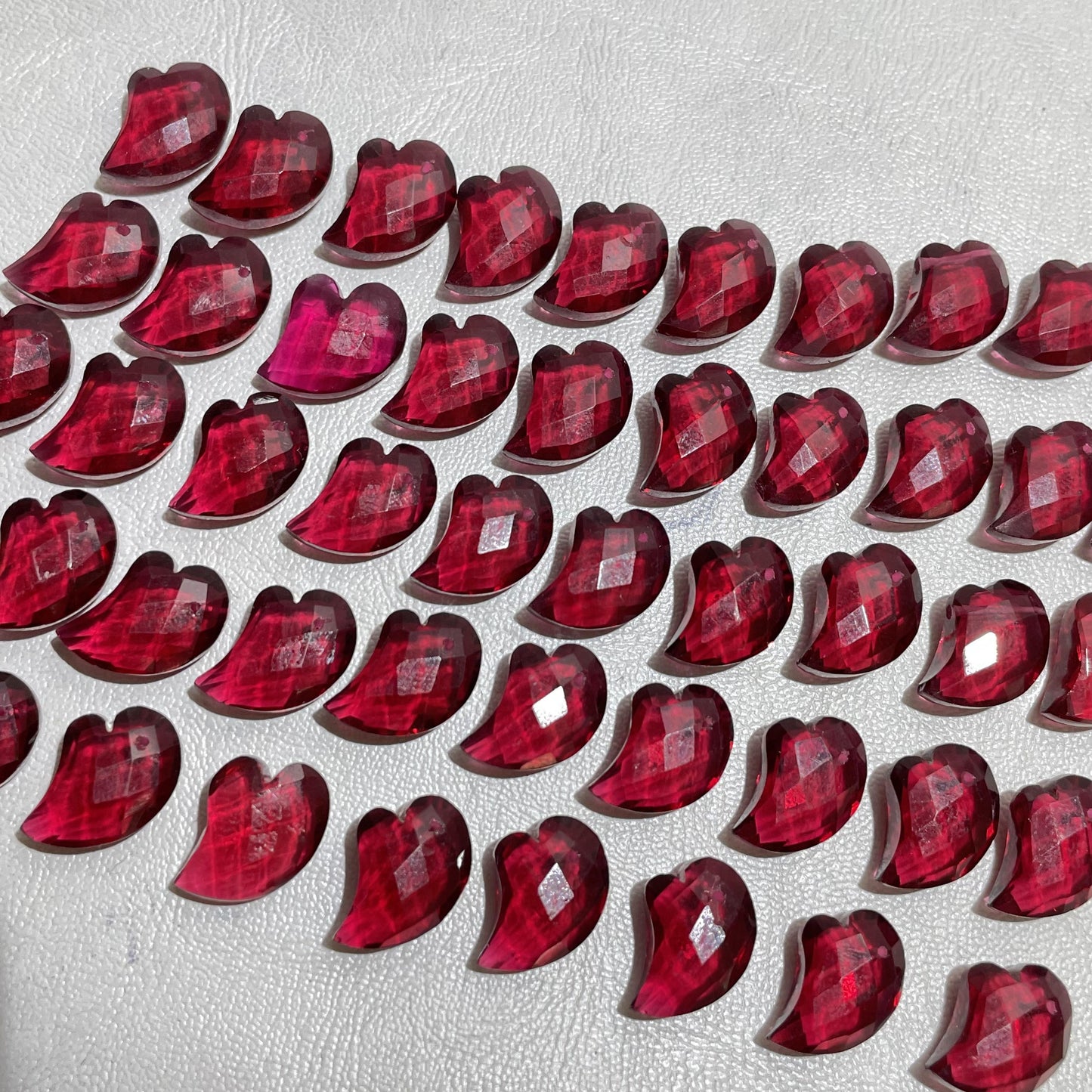 Red Garnet Faceted Free Size Nice Quality Fancy Shape (Lab-Created)