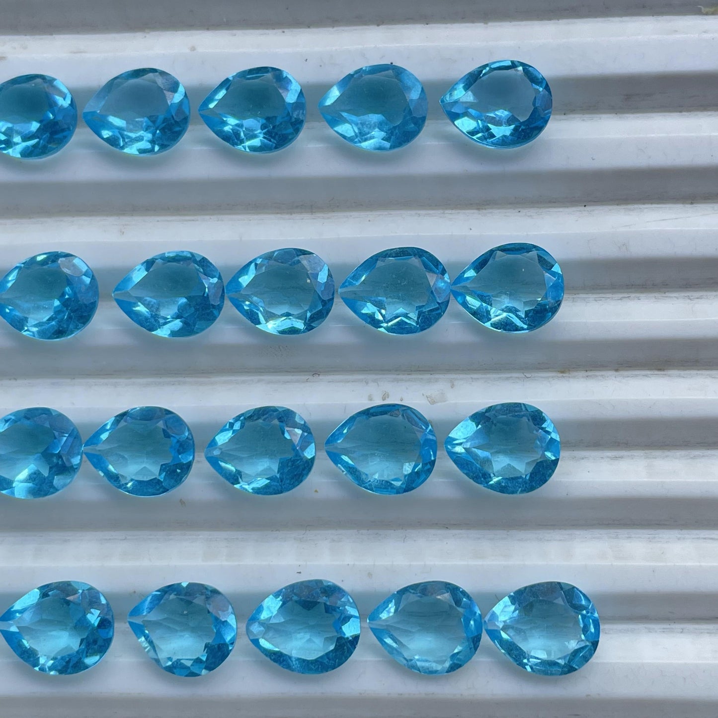 Sky Blue Topaz Faceted Nice Quality (8x10 mm) Pear Shape (Lab-Created)