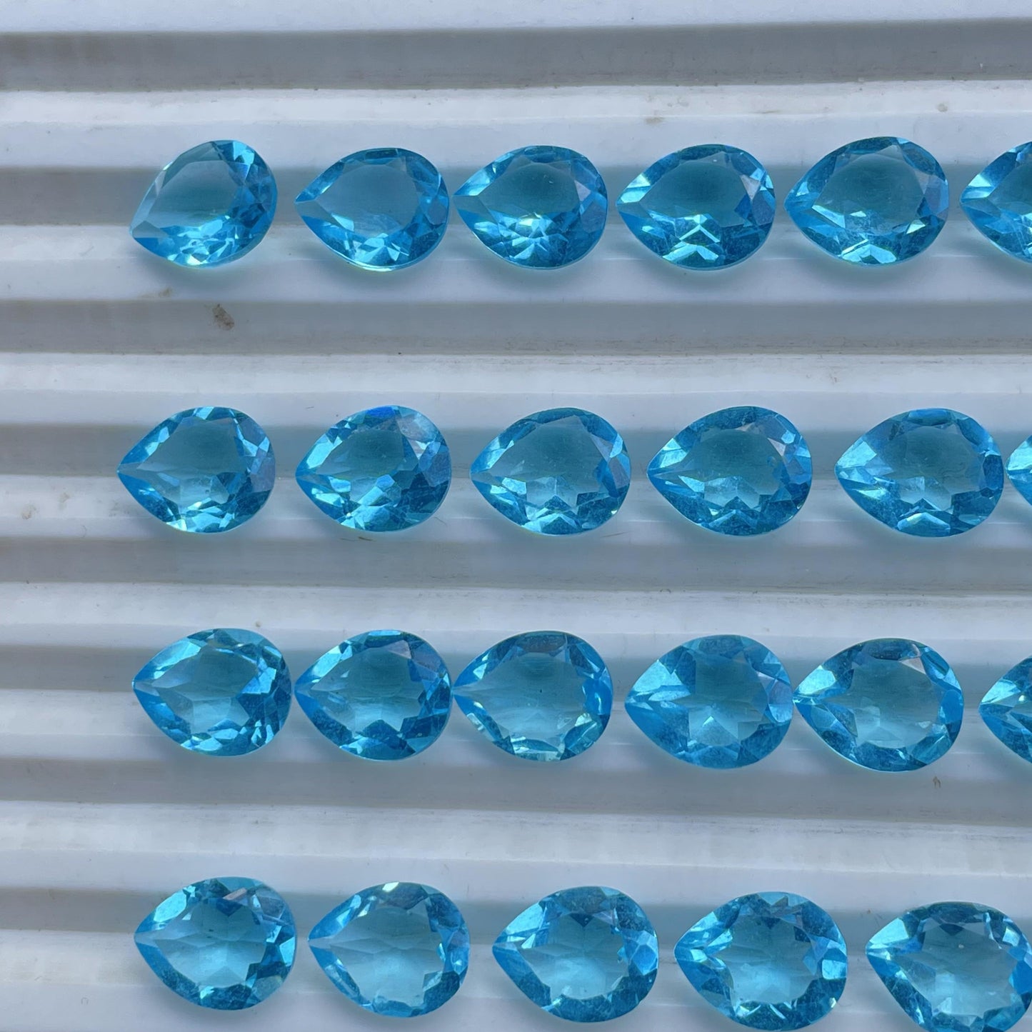 Sky Blue Topaz Faceted Nice Quality (8x10 mm) Pear Shape (Lab-Created)