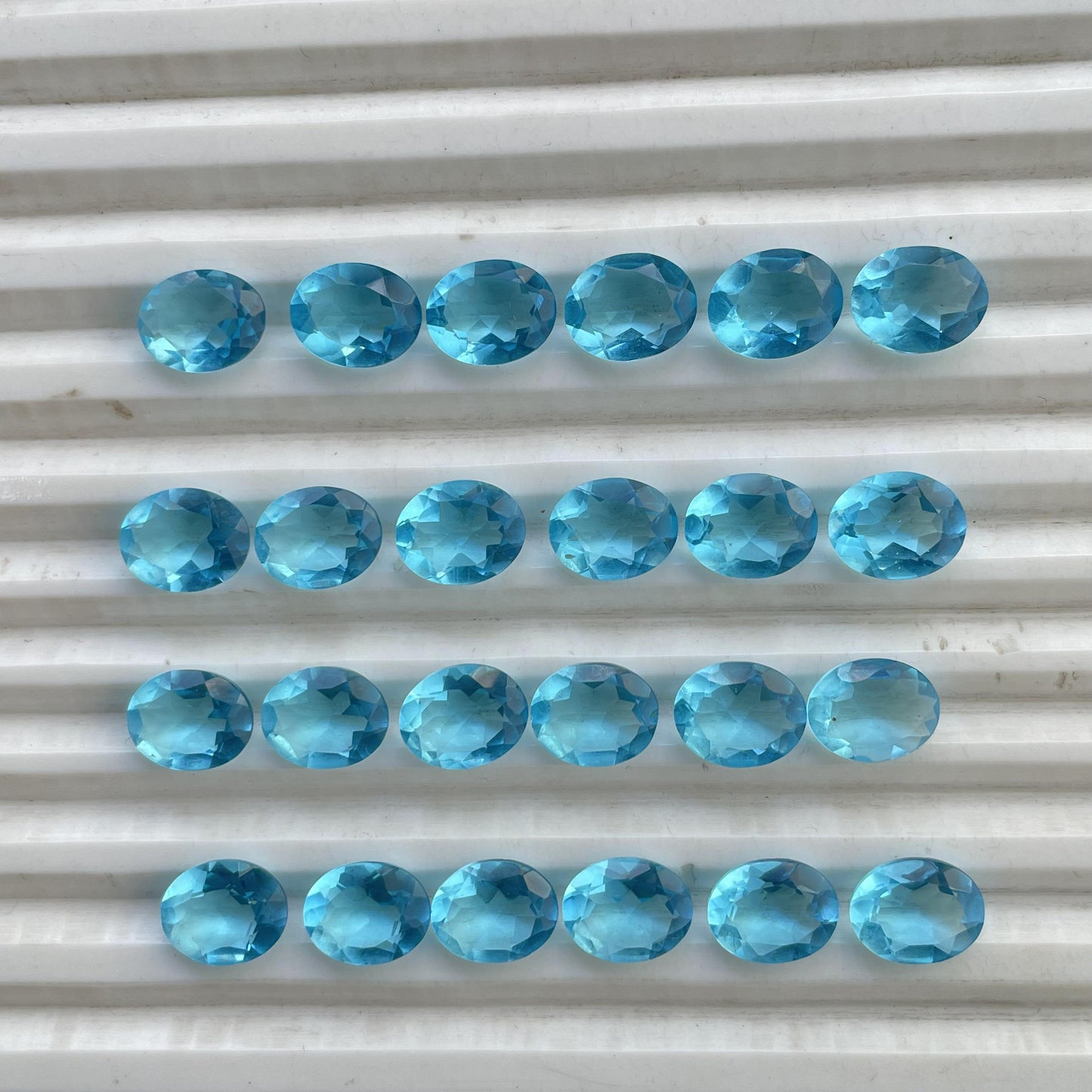 Sky blue topaz Faceted Nice Quality (8x10 mm) Oval Shape (Lab-Created)