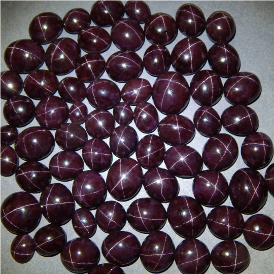 Natural Star Garnet Cabochon (Natural)