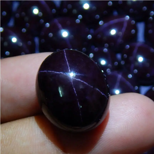 Natural Star Garnet Cabochon (Natural)