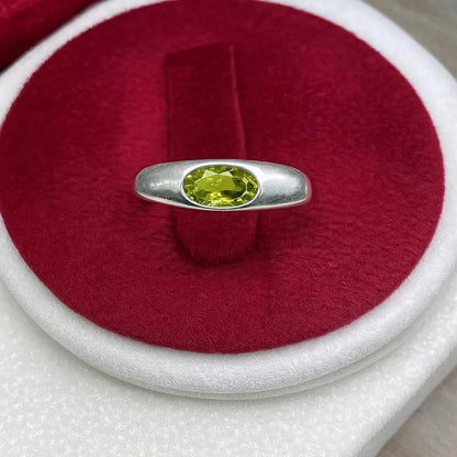 Sterling Silver Peridot Ring, 2.9 Gram