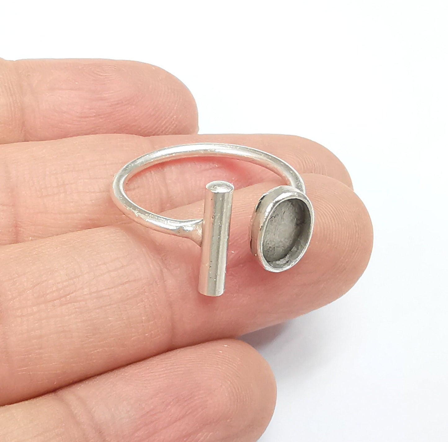Wrap Ball Ring Blank Setting, Oval Cabochon Mounting, Adjustable Resin Ring Base Bezels, Antique Silver Plated (8x6mm)