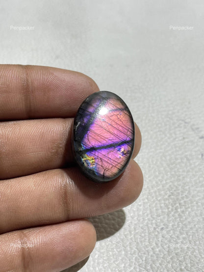 Purple Labradorite Cabochon: Natural Oval Loose Gemstone (33.50 Cts, 29x19x6 mm)