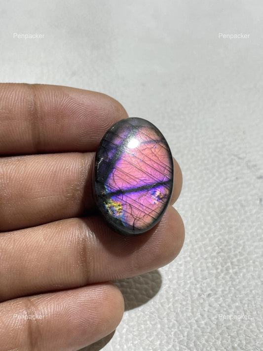 Purple Labradorite Cabochon: Natural Oval Loose Gemstone (33.50 Cts, 29x19x6 mm)