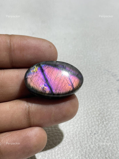 Purple Labradorite Cabochon: Natural Oval Loose Gemstone (33.50 Cts, 29x19x6 mm)