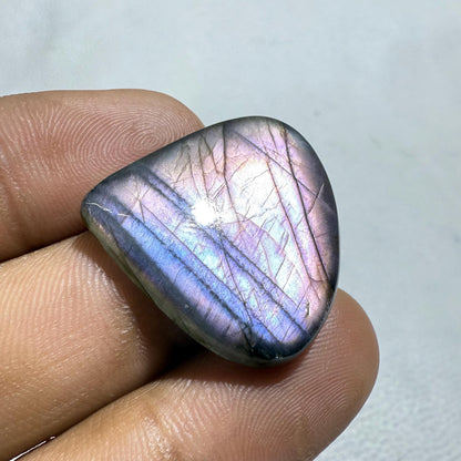 Purple Labradorite Heart Cabochon, 27X26X5.5 mm, 32.5 Cts, Loose Gemstone for Jewelry Making