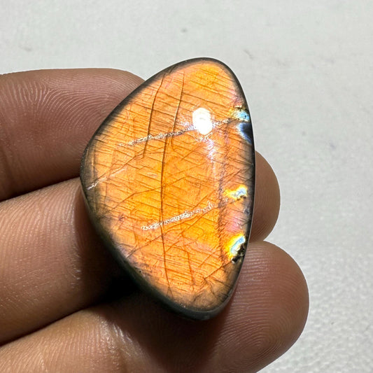 Multicolor Labradorite Cabochon: Natural Loose Gemstone (34x22x7 mm)