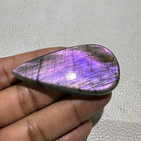 Natural Purple Labradorite Cabochon: Pear Loose Stone (121.6 Cts 60x31x7 mm)