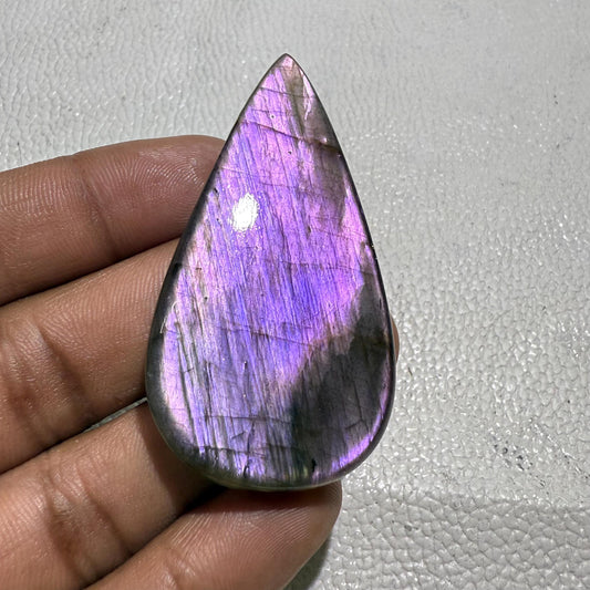 Natural Purple Labradorite Cabochon: Pear Loose Stone (121.6 Cts 60x31x7 mm)