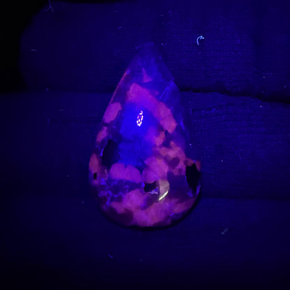Natural UV Reactive Yooperlite Pear Cabochon, 35X21X6 mm, 32cts, Loose Gemstone for Jewelry Making