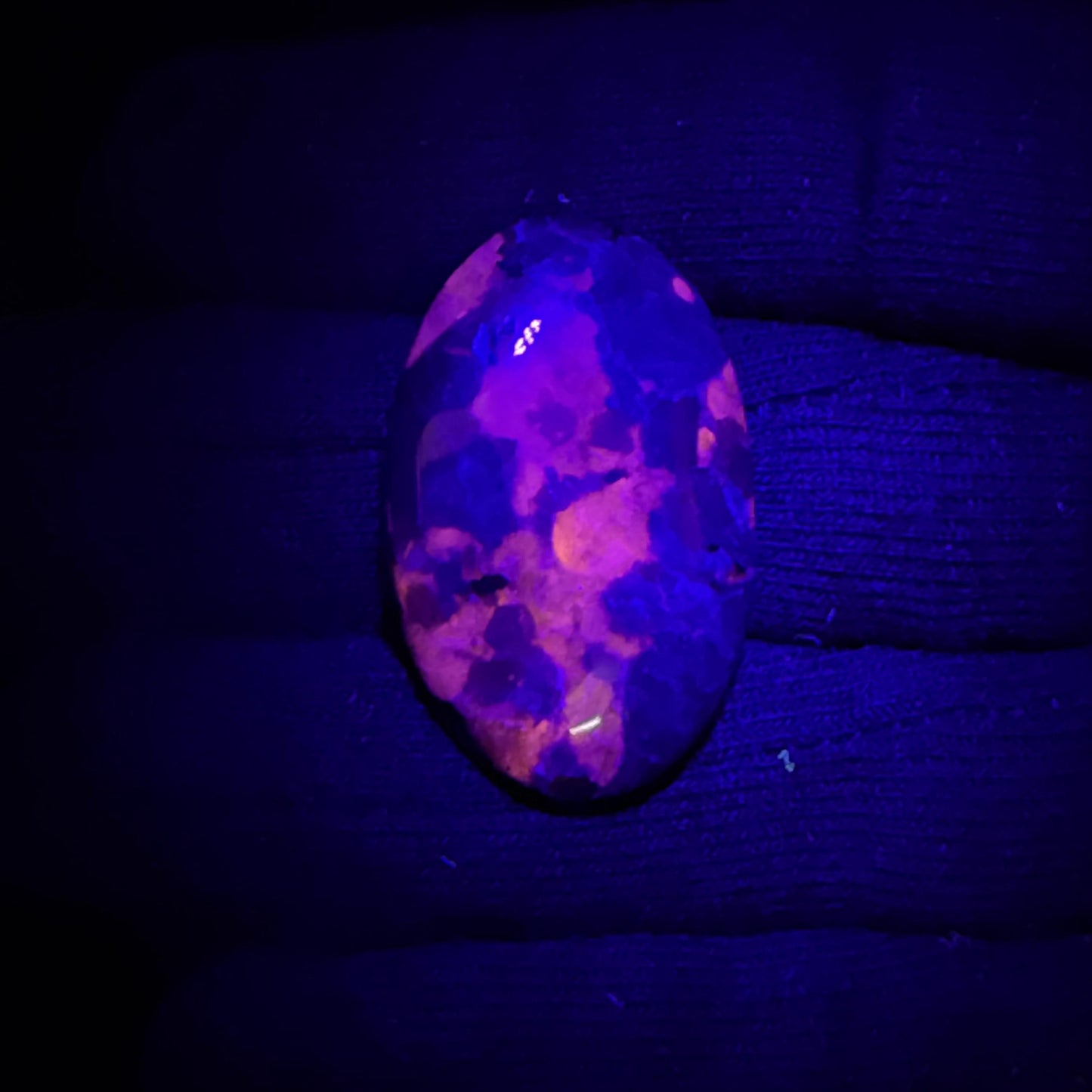 Natural UV Reactive Yooperlite Oval Cabochon, 34.5x22x5.5mm, 38cts, Loose Gemstone for Jewelry Making