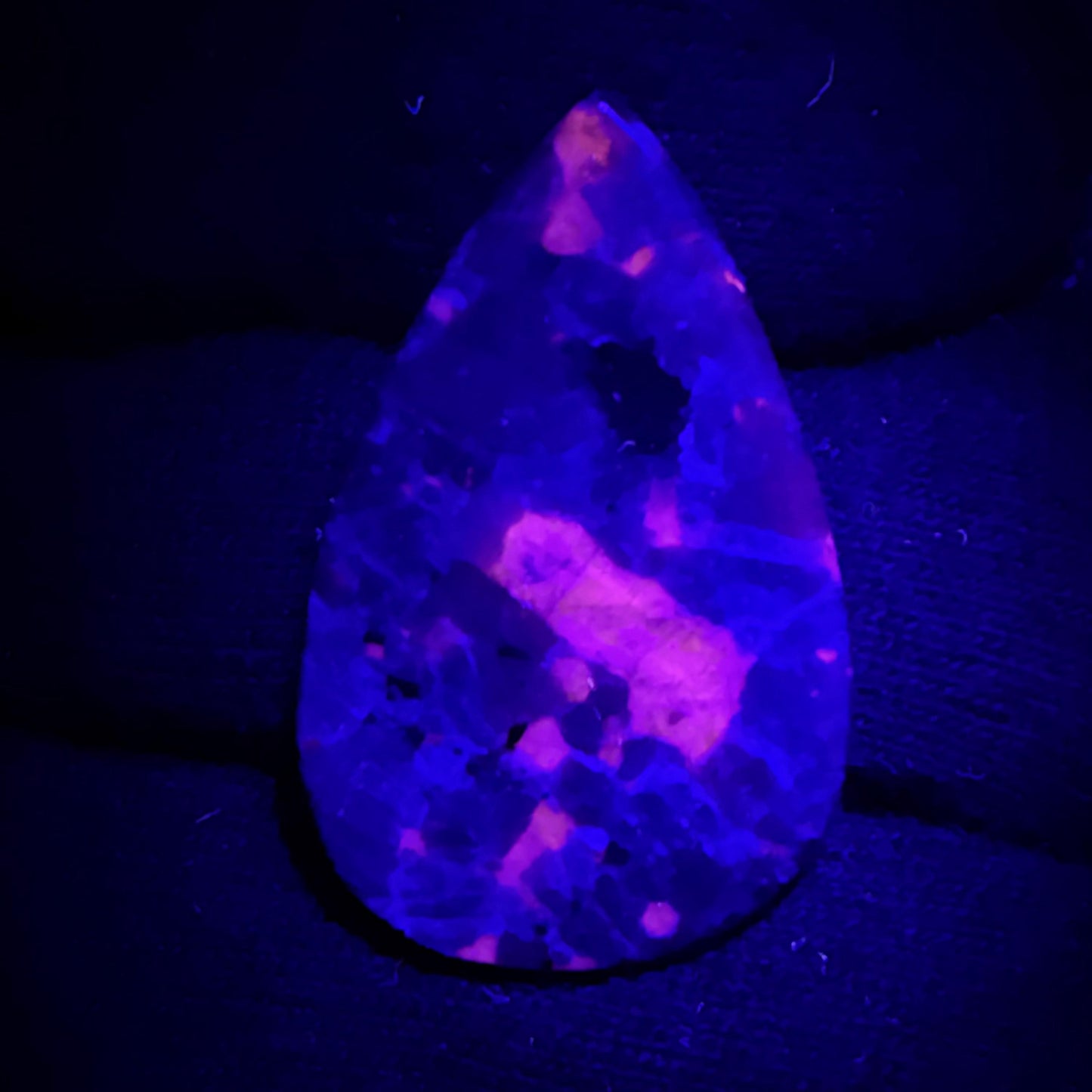 Natural UV Reactive Yooperlite Oval Cabochon, 31x19mm, Loose Gemstone for Jewelry Making