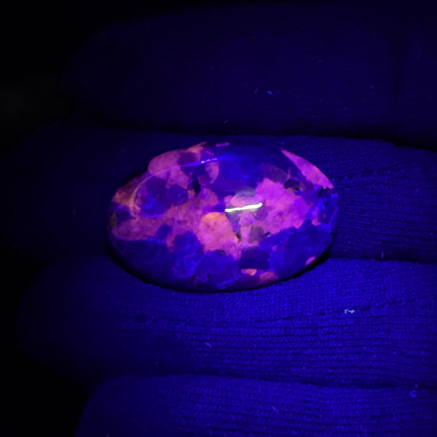 Natural UV Reactive Yooperlite Oval Cabochon, 34.5x22x5.5mm, 38cts, Loose Gemstone for Jewelry Making