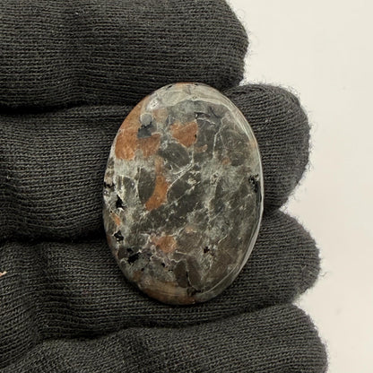 Natural UV Reactive Yooperlite Oval Cabochon, 34x24x5 mm, 36cts, Loose Gemstone for Jewelry Making