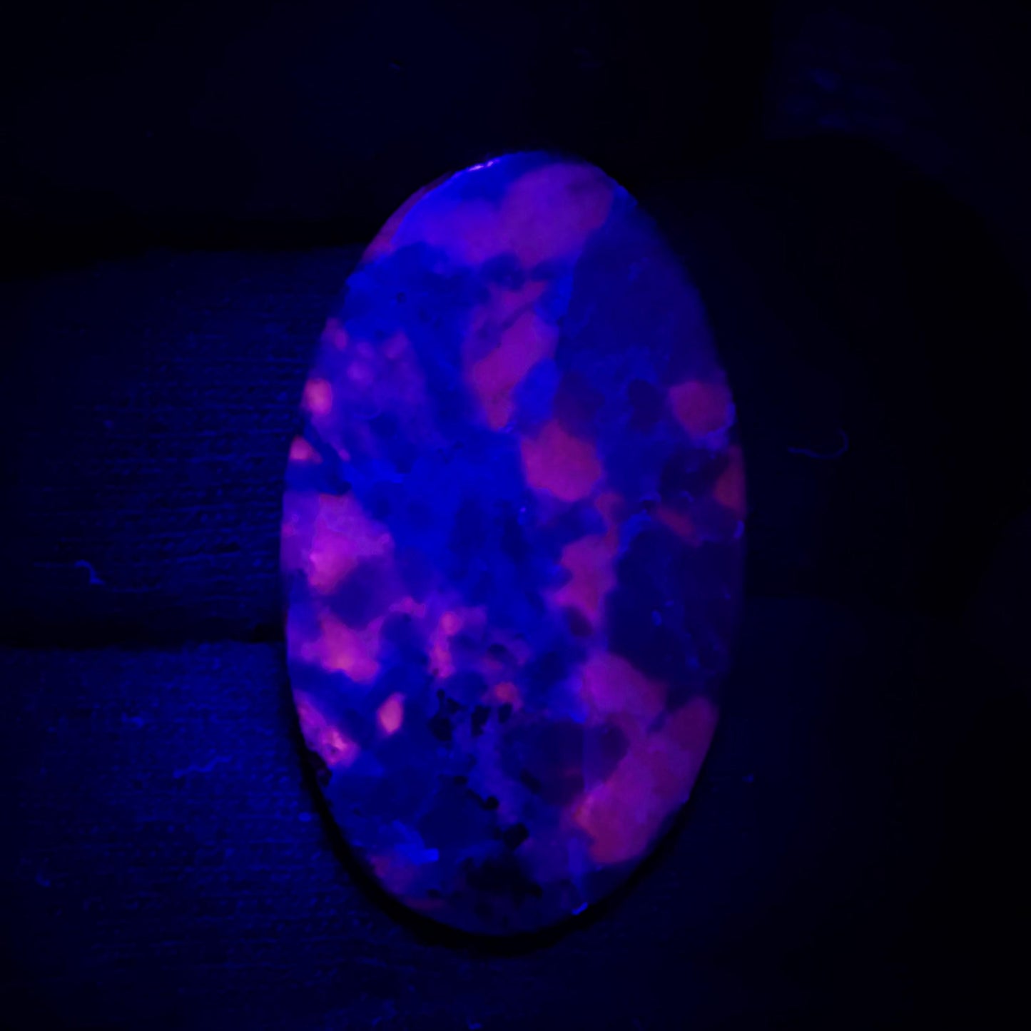 Natural UV Reactive Yooperlite Oval Cabochon, 24 Ct, Loose Gemstone for Jewelry Making