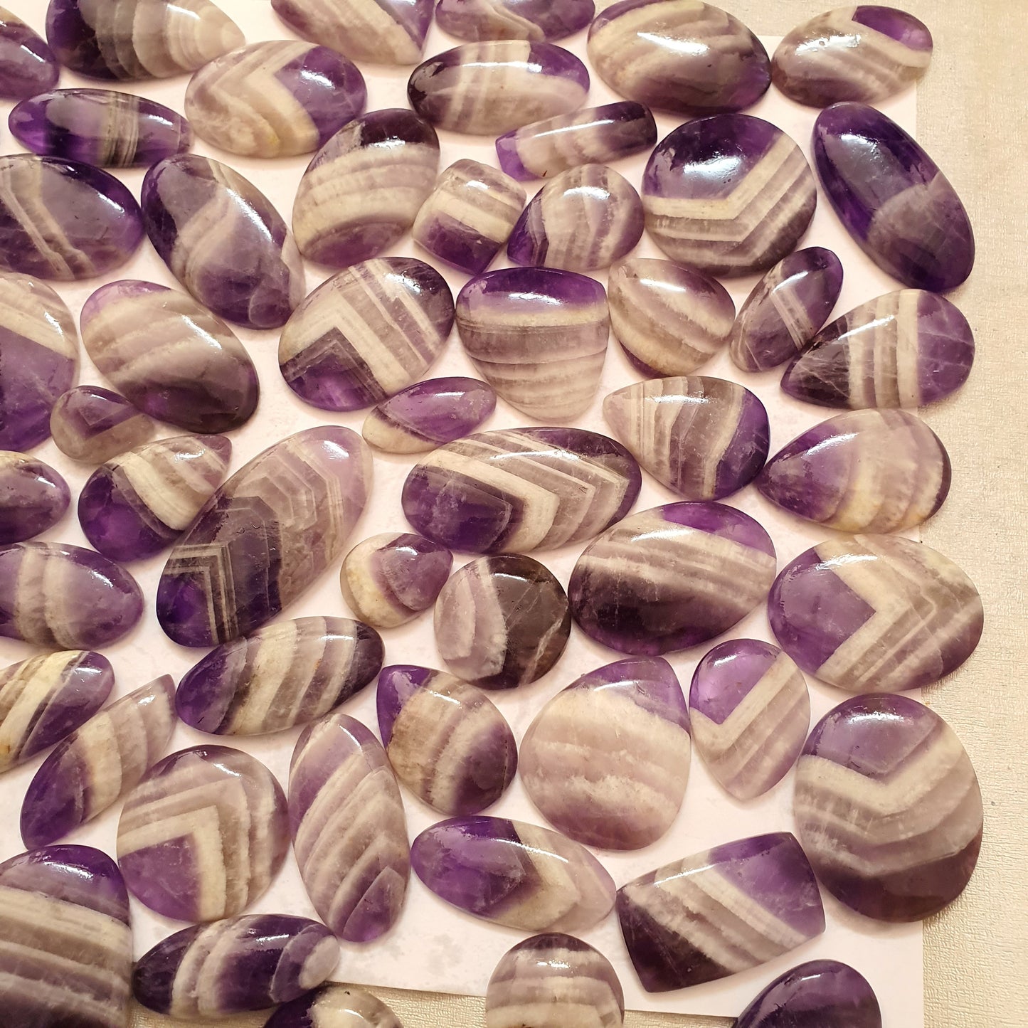 Natural Amethyst Lace Cabochon (Natural)