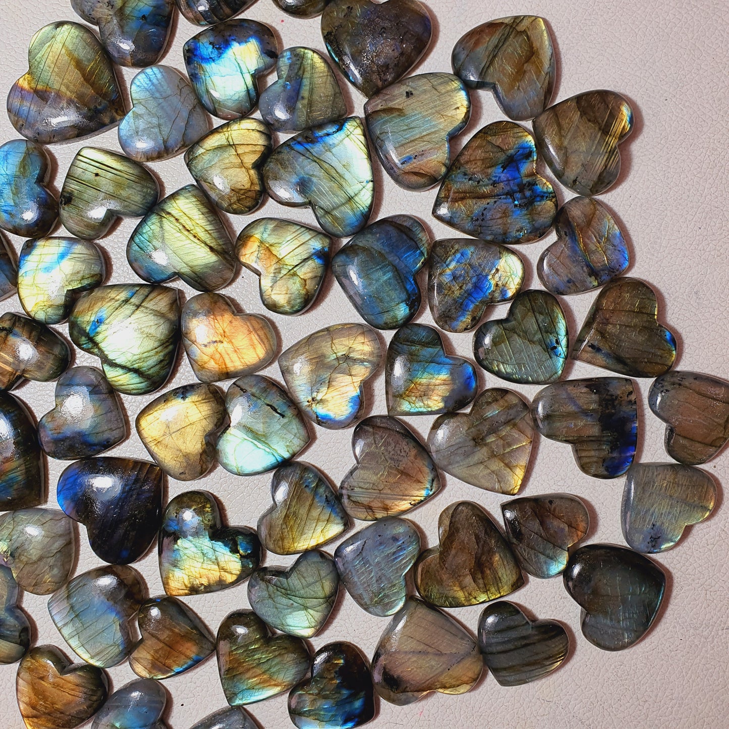 Natural Labradorite Hearts Cabochon (Natural)